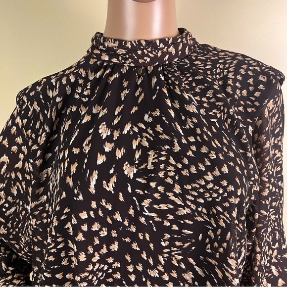 NEW JONATHAN SIMKHAI BROWN PRINTED CHIFFON MOCK NECK TOP - Picture 4 of 9